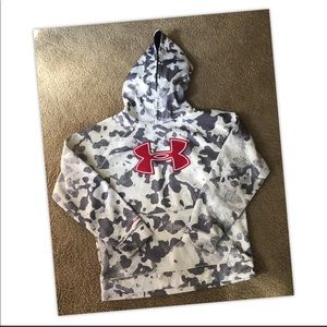 Under Armour sweatshirt